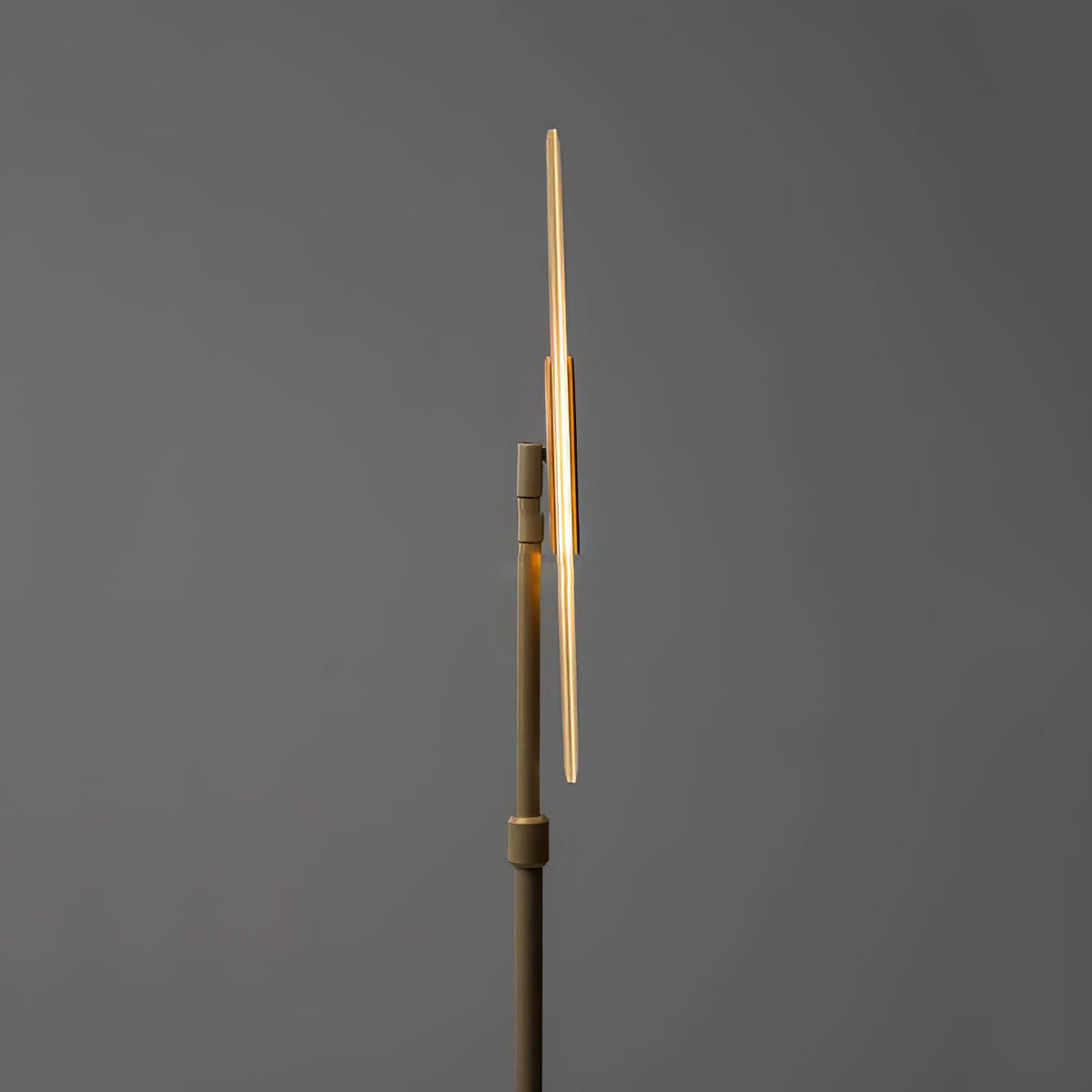 Abir lampadar minimalist