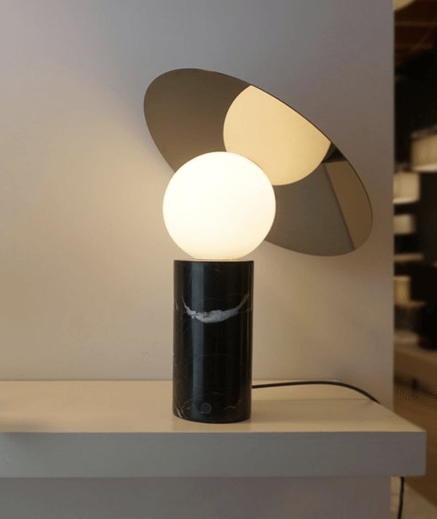Dila lampă de masă minimalistă din marmură