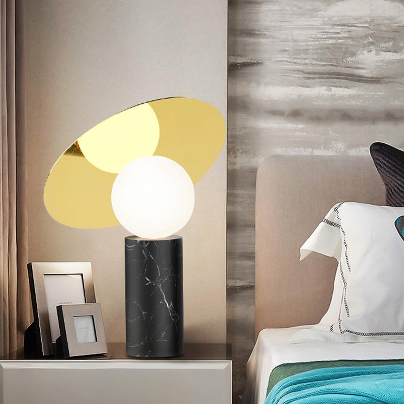 Dila lampă de masă minimalistă din marmură