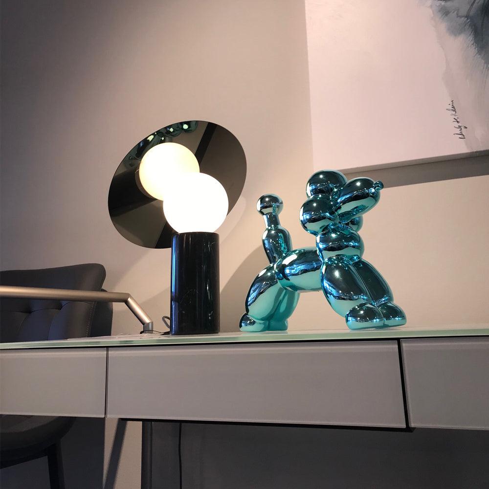 Dila lampă de masă minimalistă din marmură