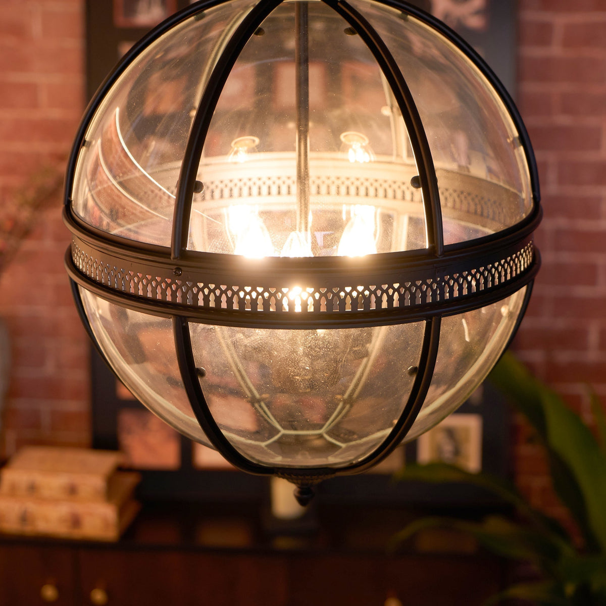 Svelte lampă suspendată din sticlă, vintage, industrială