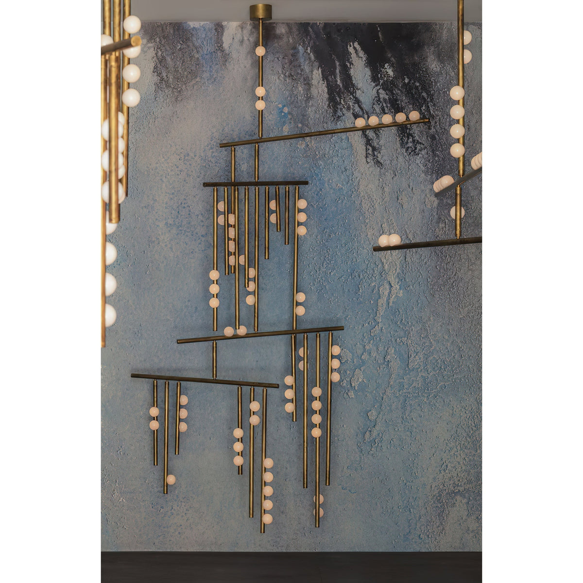 Rivoian candelabru