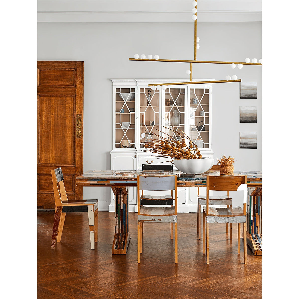 Rivoian candelabru