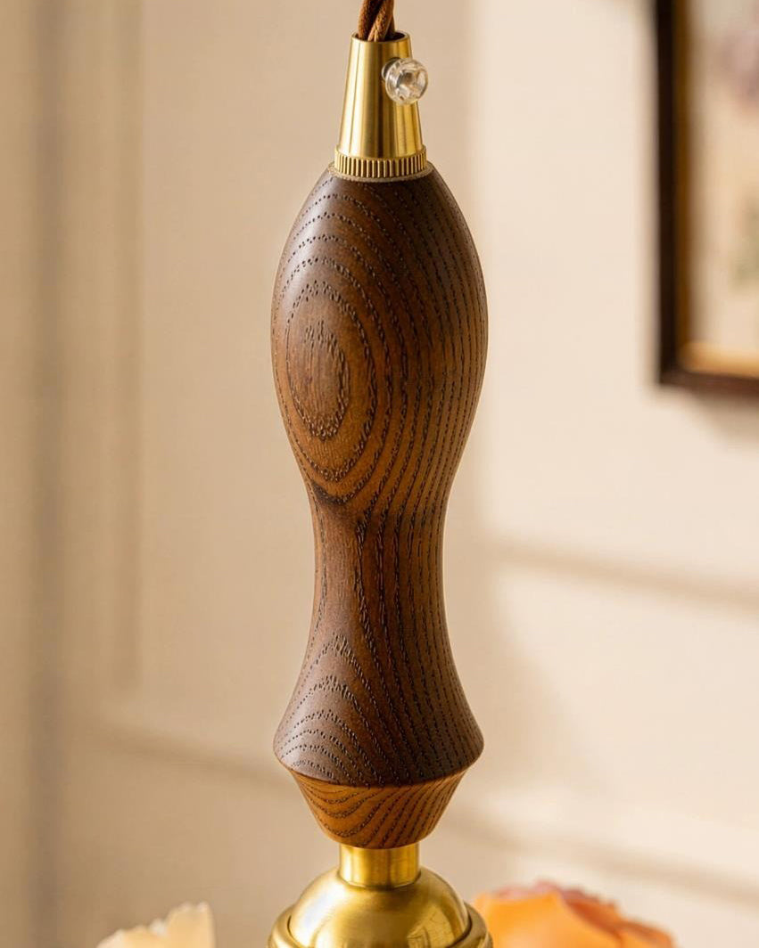 Lumiine lampă suspendată