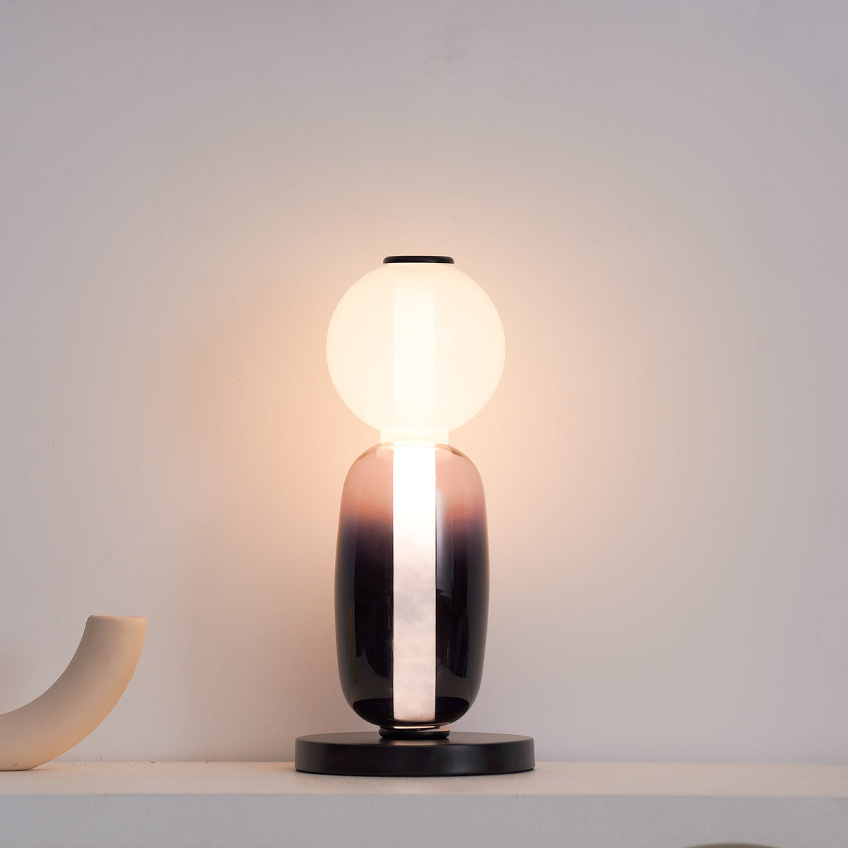 Rhovan lampă de masă modernă