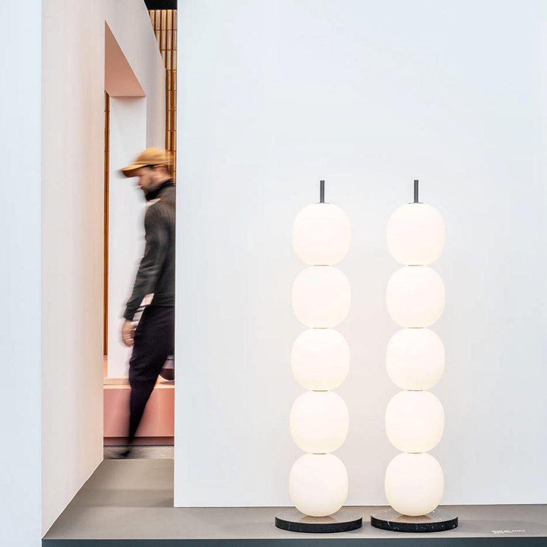 Ceni lampadar minimalist din marmură