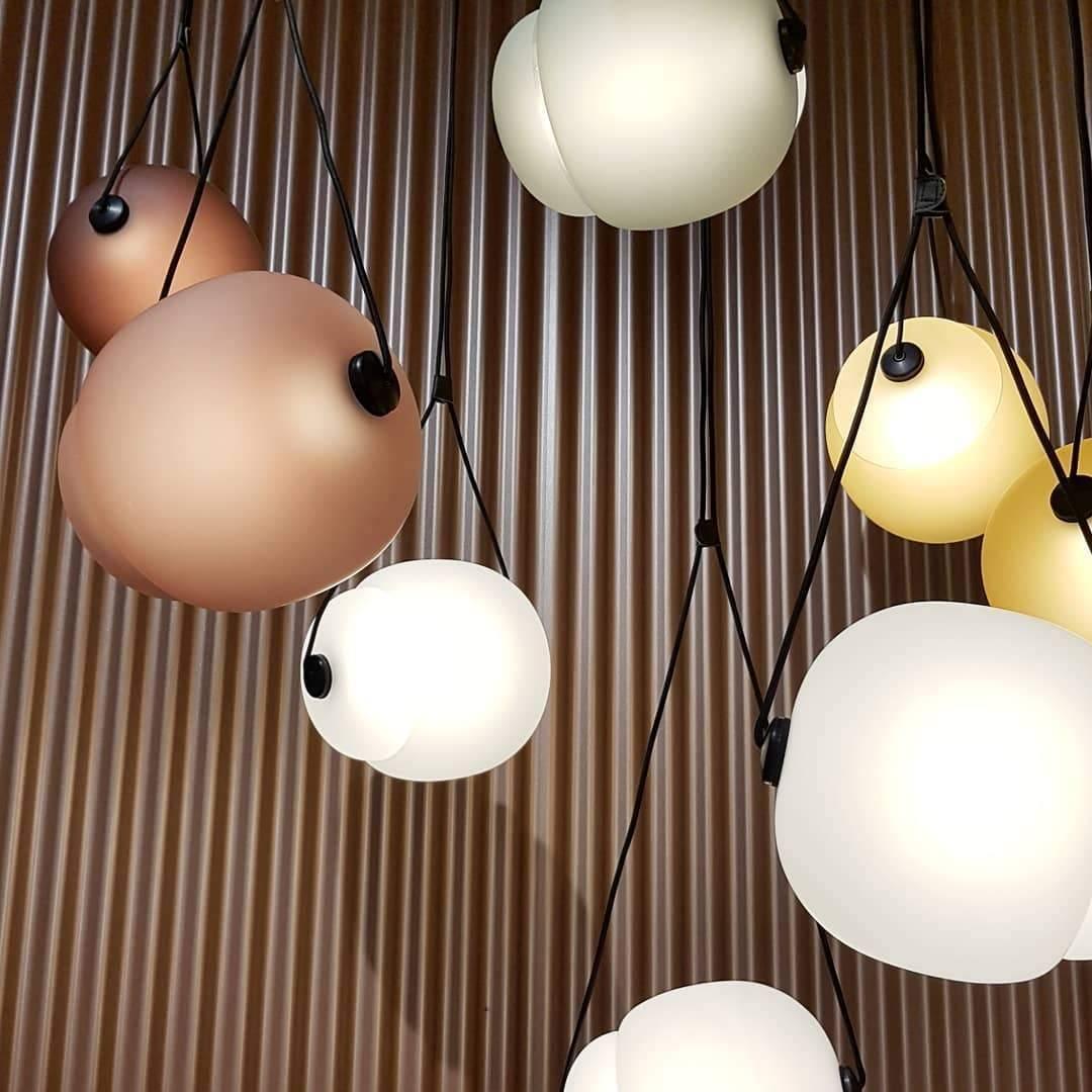 Ovexa lampă suspendată contemporană din sticlă