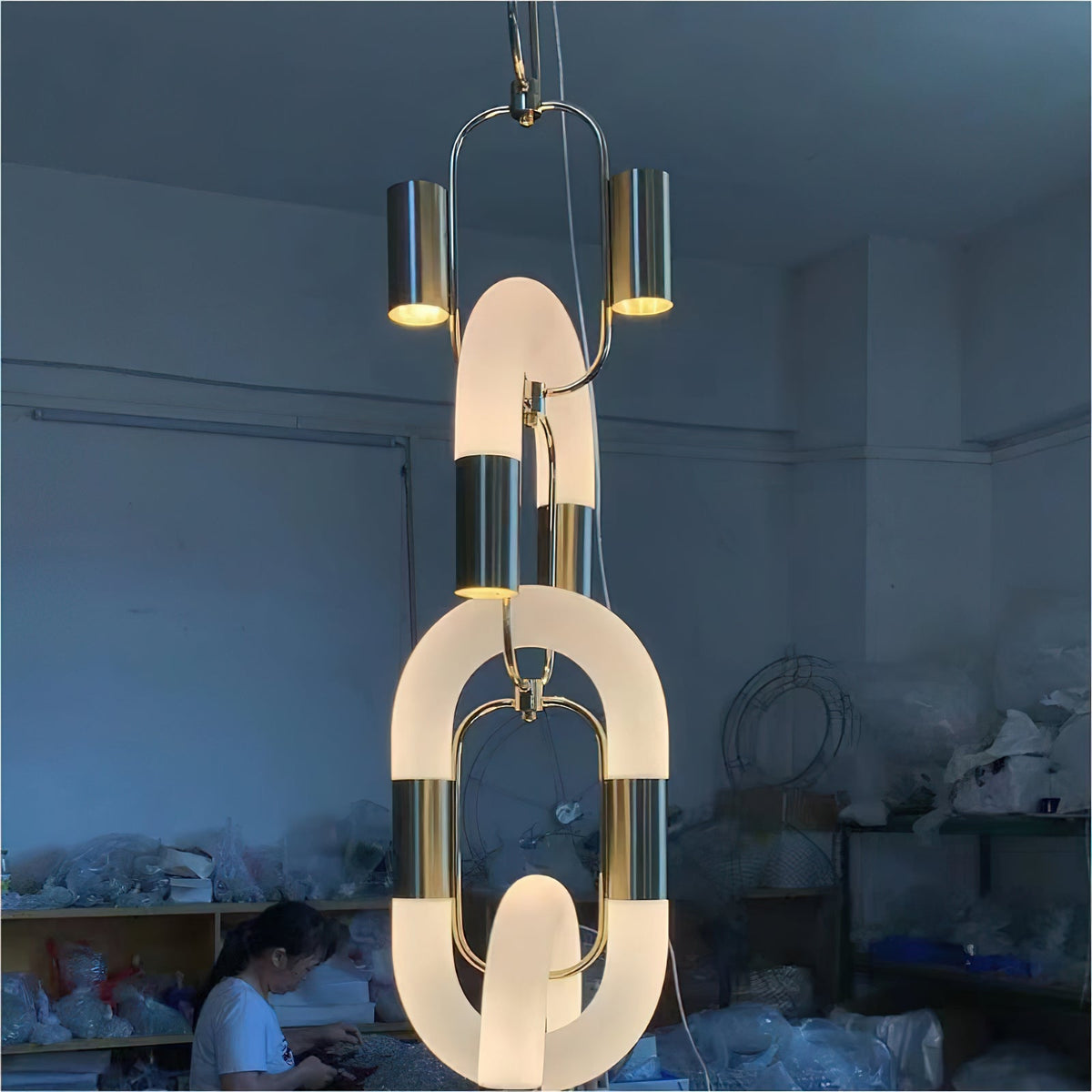 Lampă suspendată cu lanț modern din oțel inoxidabil