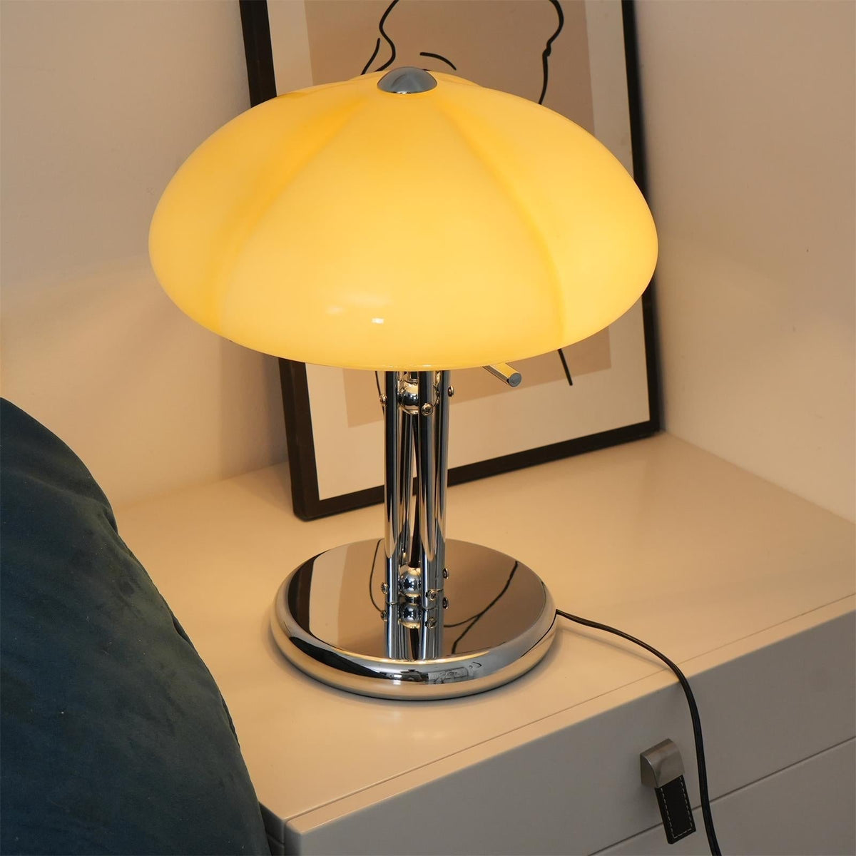 Rivenella lampă de masă