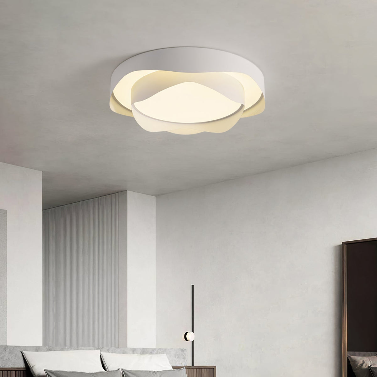 Elaisise plafonieră albă, pentru living