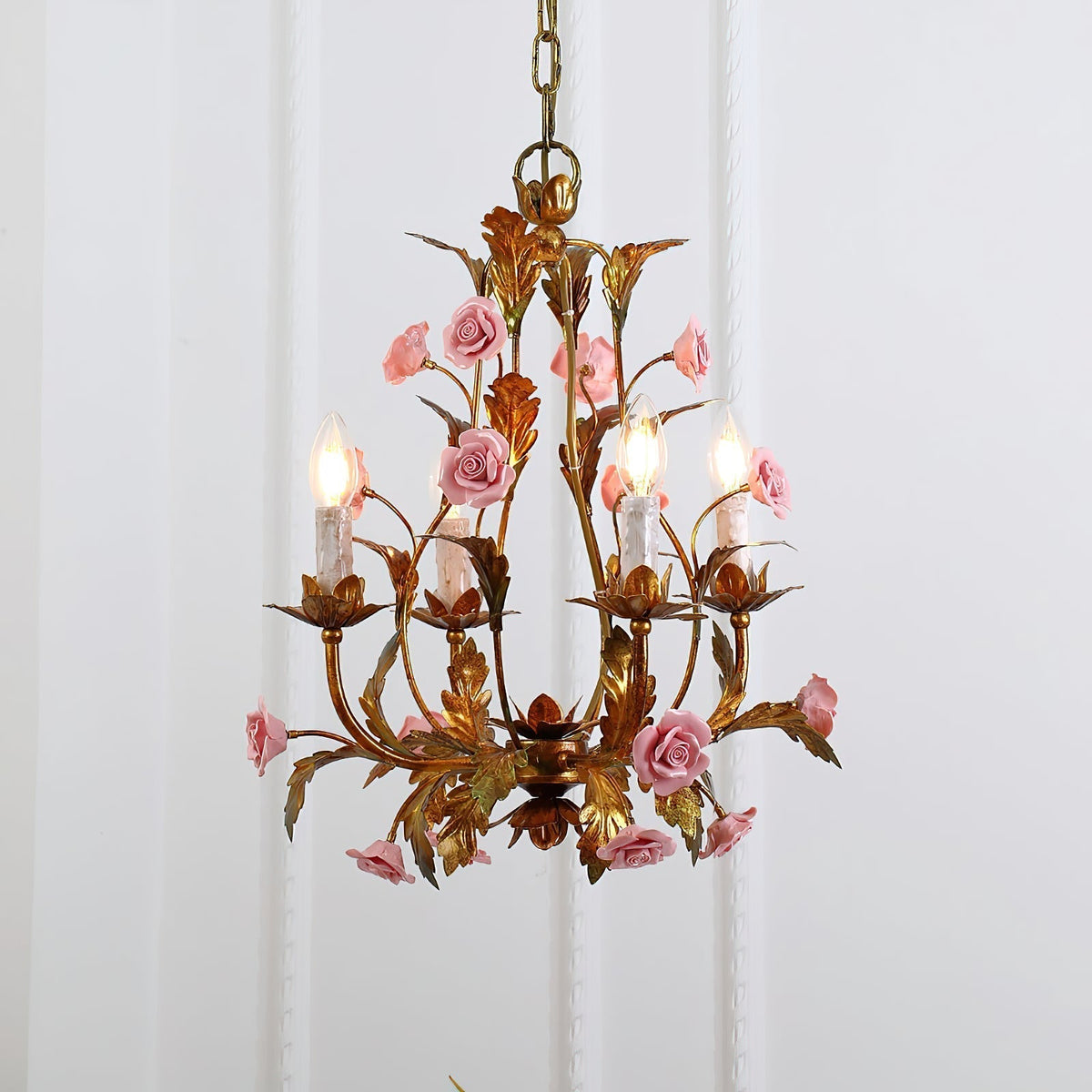 Orelelian candelabru