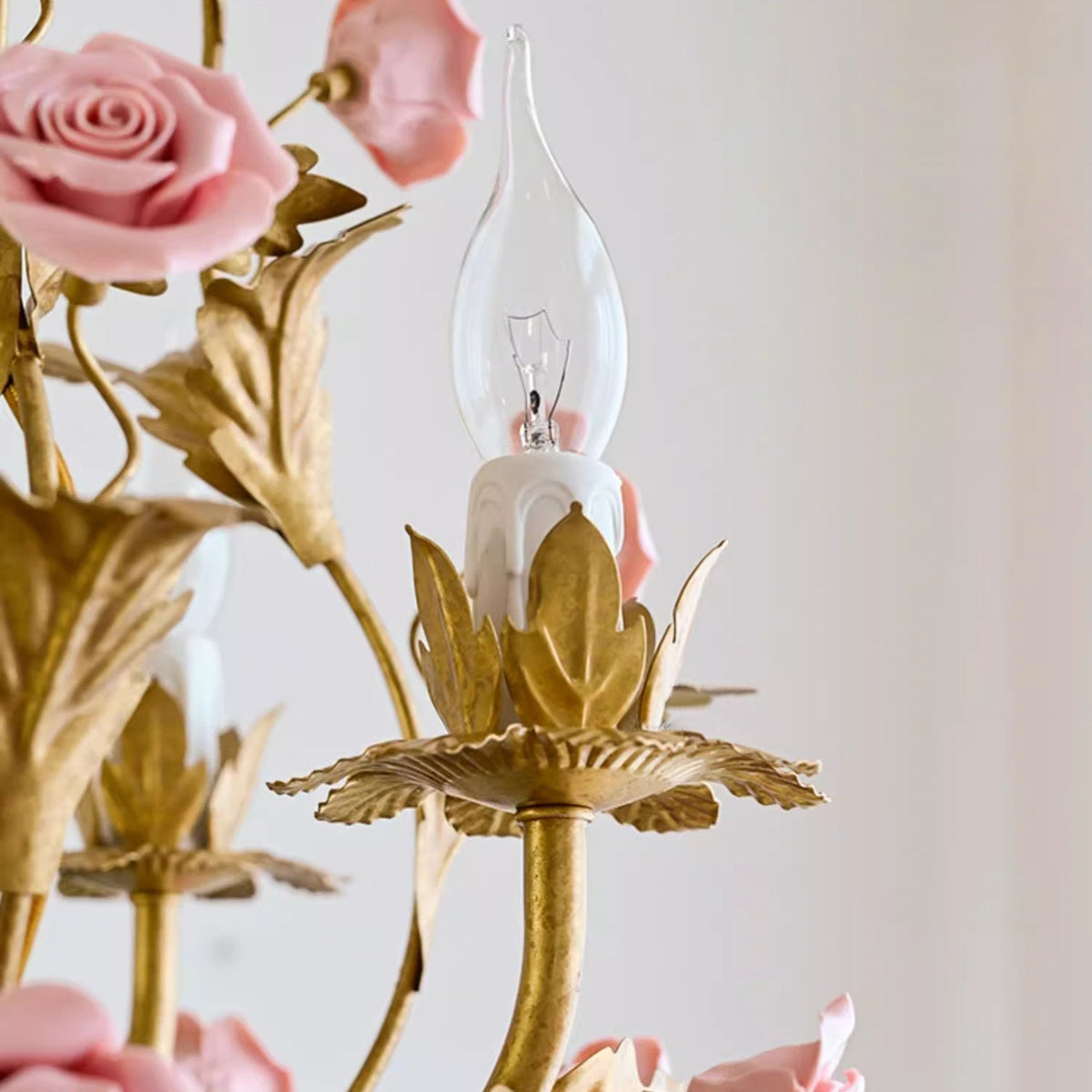 Orelelian candelabru
