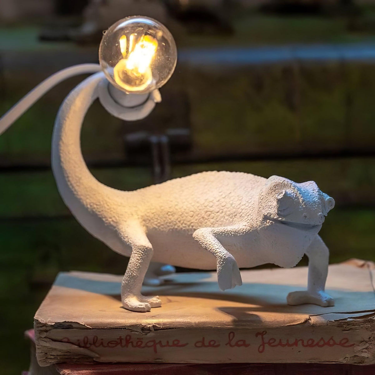 Orelanaya lampă de masă