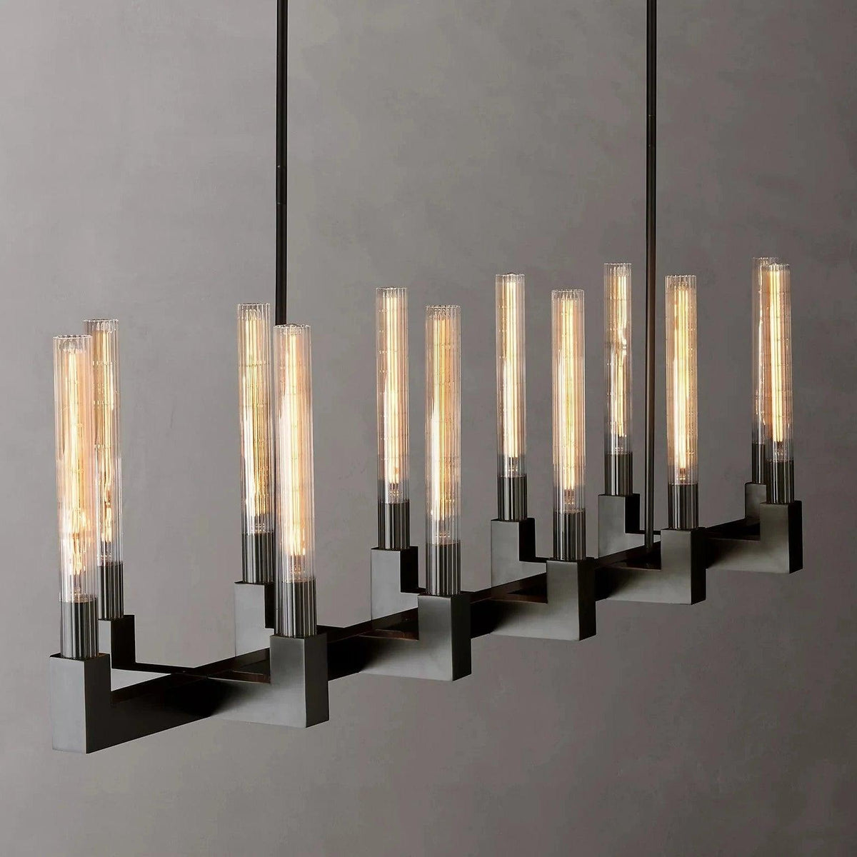 Crownil candelabru
