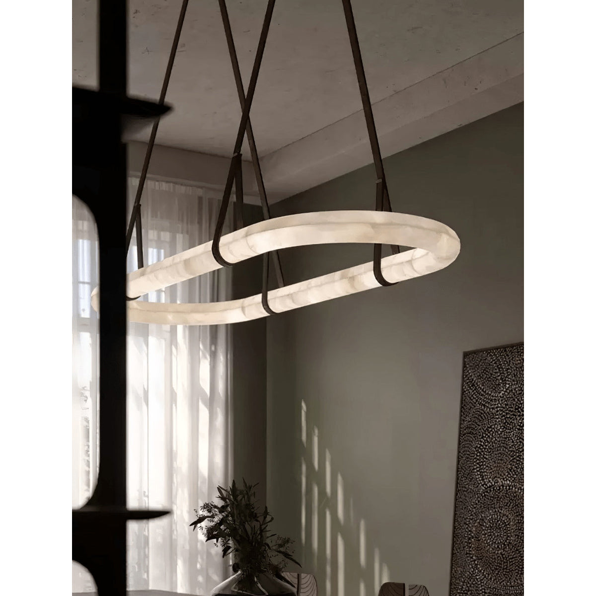 Solis candelabru din alabastru