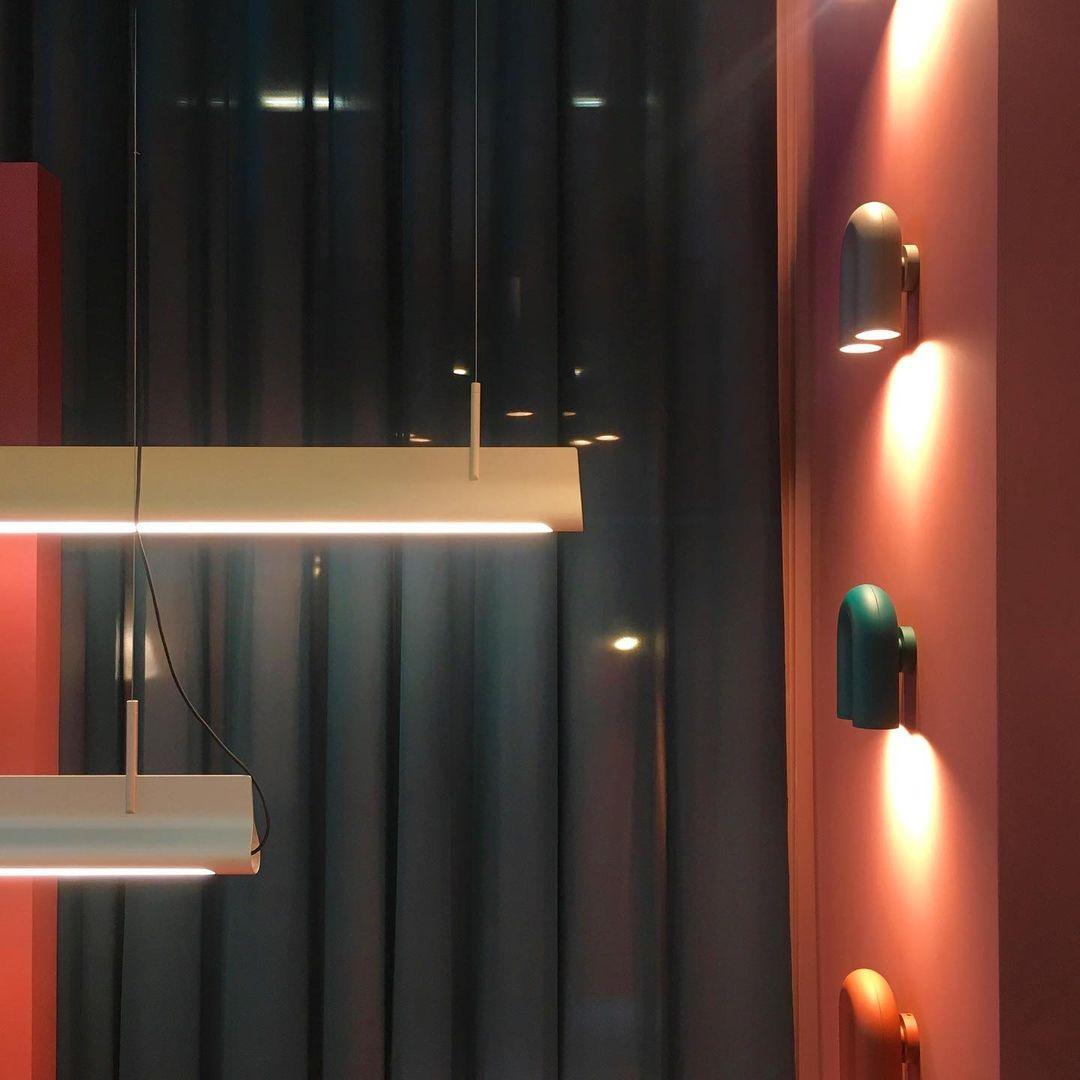 Arisha aplică de perete Design U LED metal, negru/Albastru/Gri/Roșu, dormitor