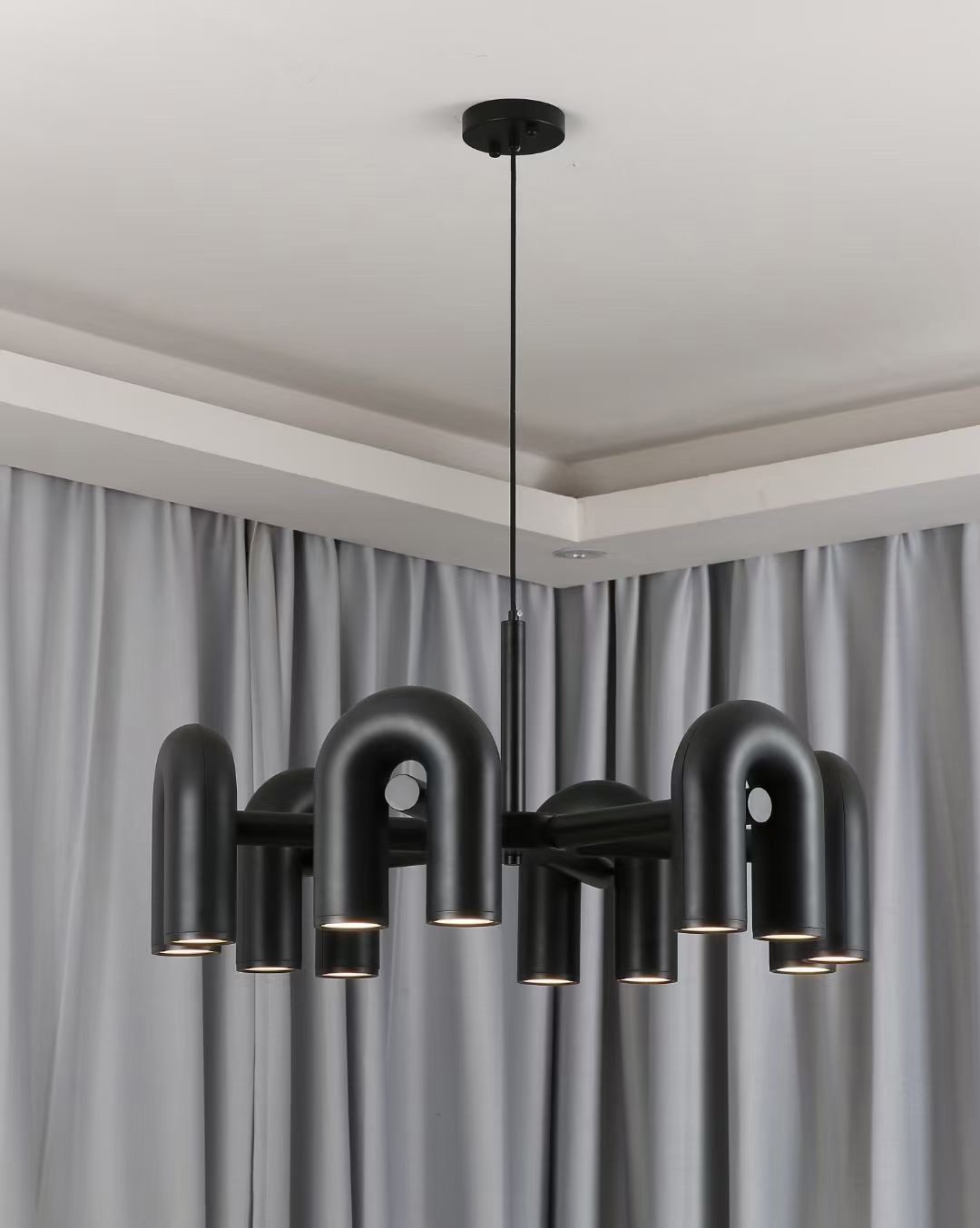 Soroissa candelabru  Cirkus U formă