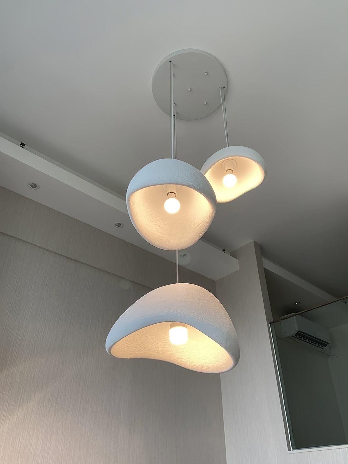 Ivinan lampă suspendată, minimalistă, în formă de nor