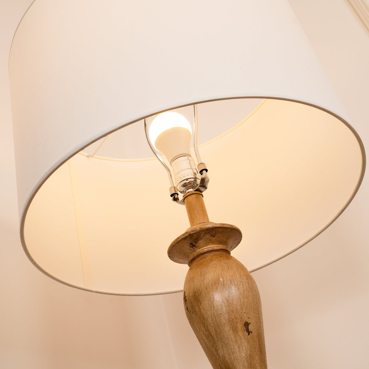 Lampadar cu efect de lemn de coastă