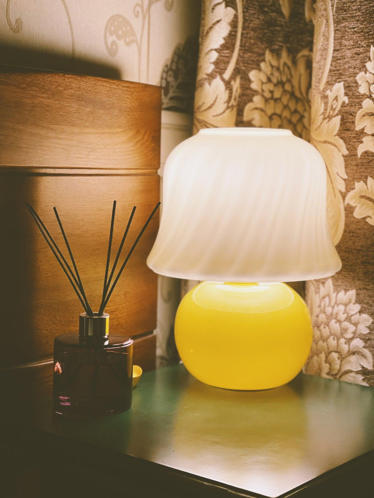 Holg lampă de masă din ceramică, de lux