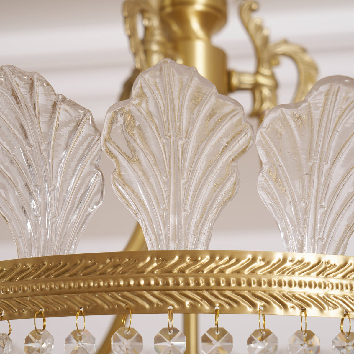 Xelra candelabru din alamă și cristal