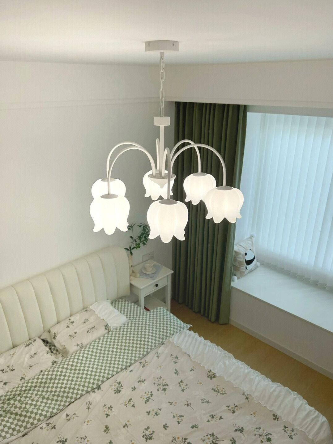 Veleissa candelabru alb, elegant, în formă de clopot, cu abajur, curbat, cu braț, floral