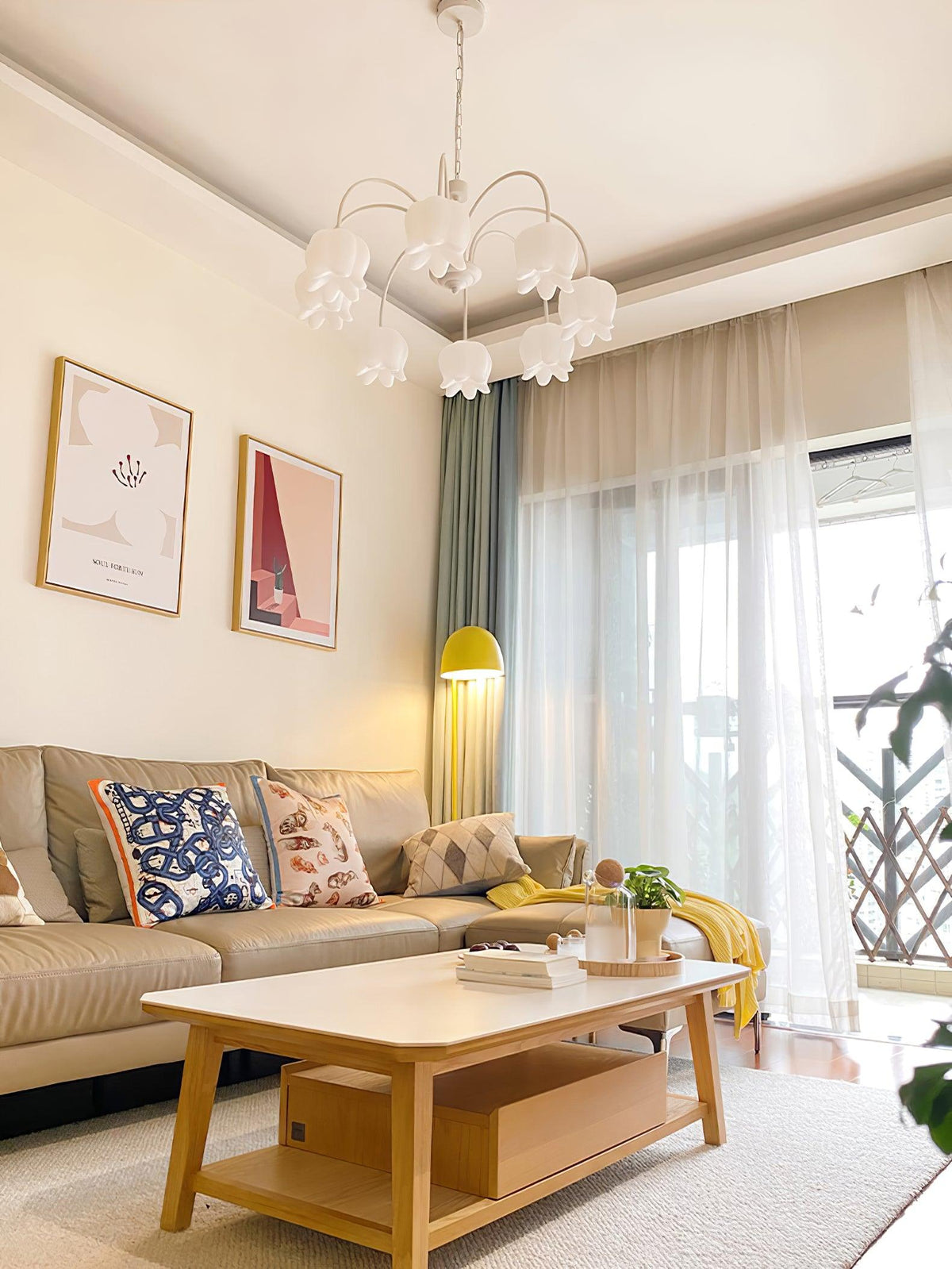 Veleissa candelabru alb, elegant, în formă de clopot, cu abajur, curbat, cu braț, floral