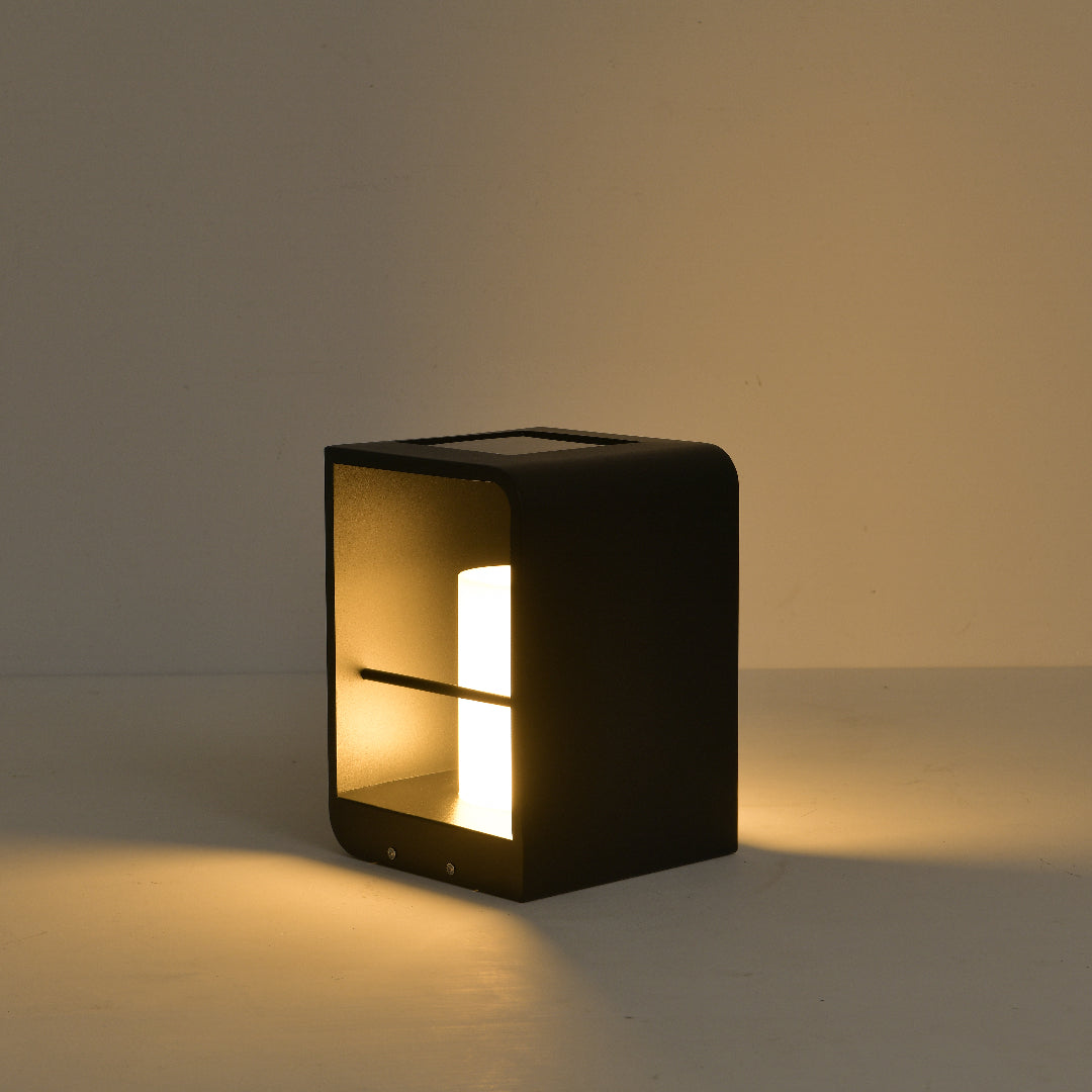 Ray lampadar minimalist Cuboid Solar pentru exterior negru