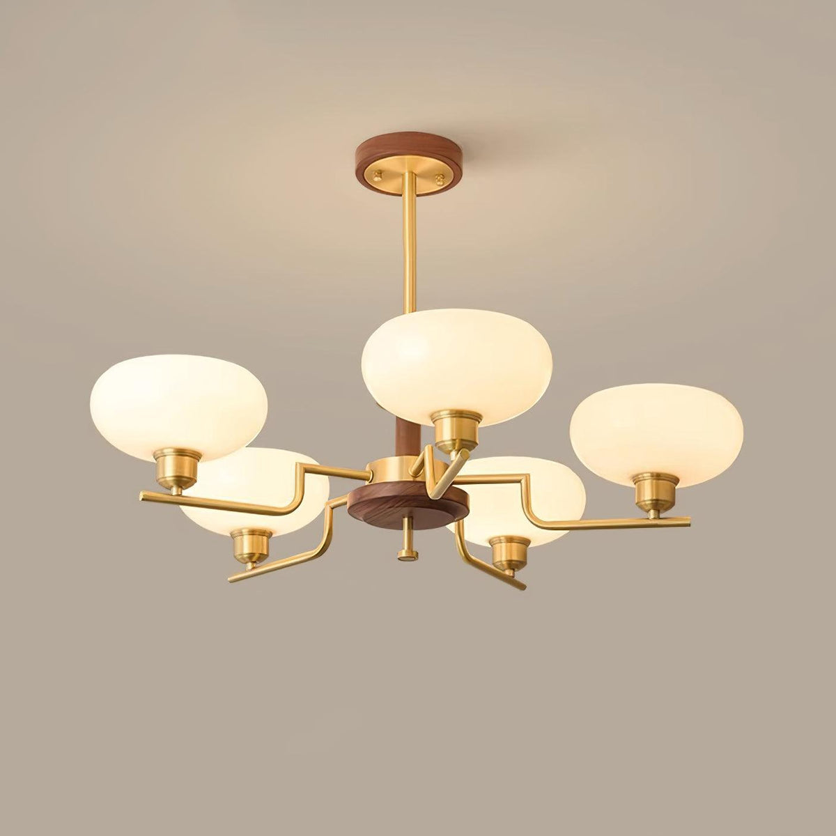 Genamia candelabru