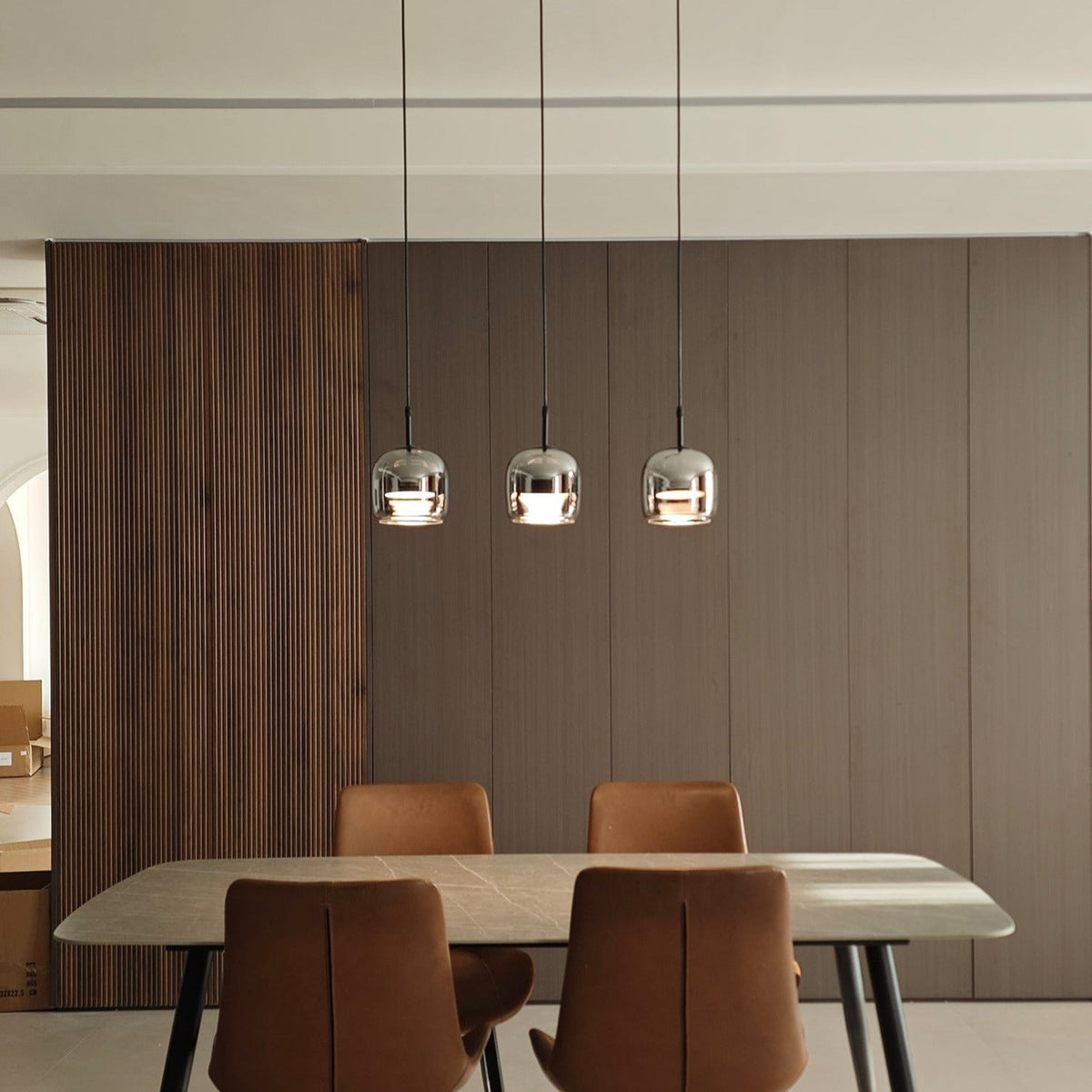 June lampă suspendată minimalistă din sticlă fumurie gri