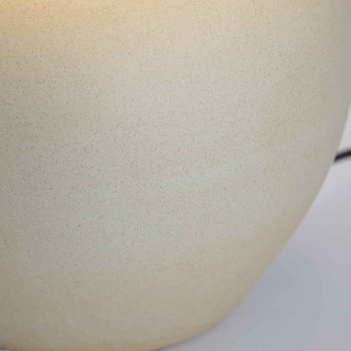Lumian lampă de masă din material textil și ceramică, rustică