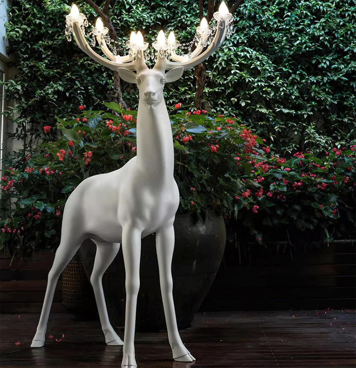 Stag Sculpture lampadar