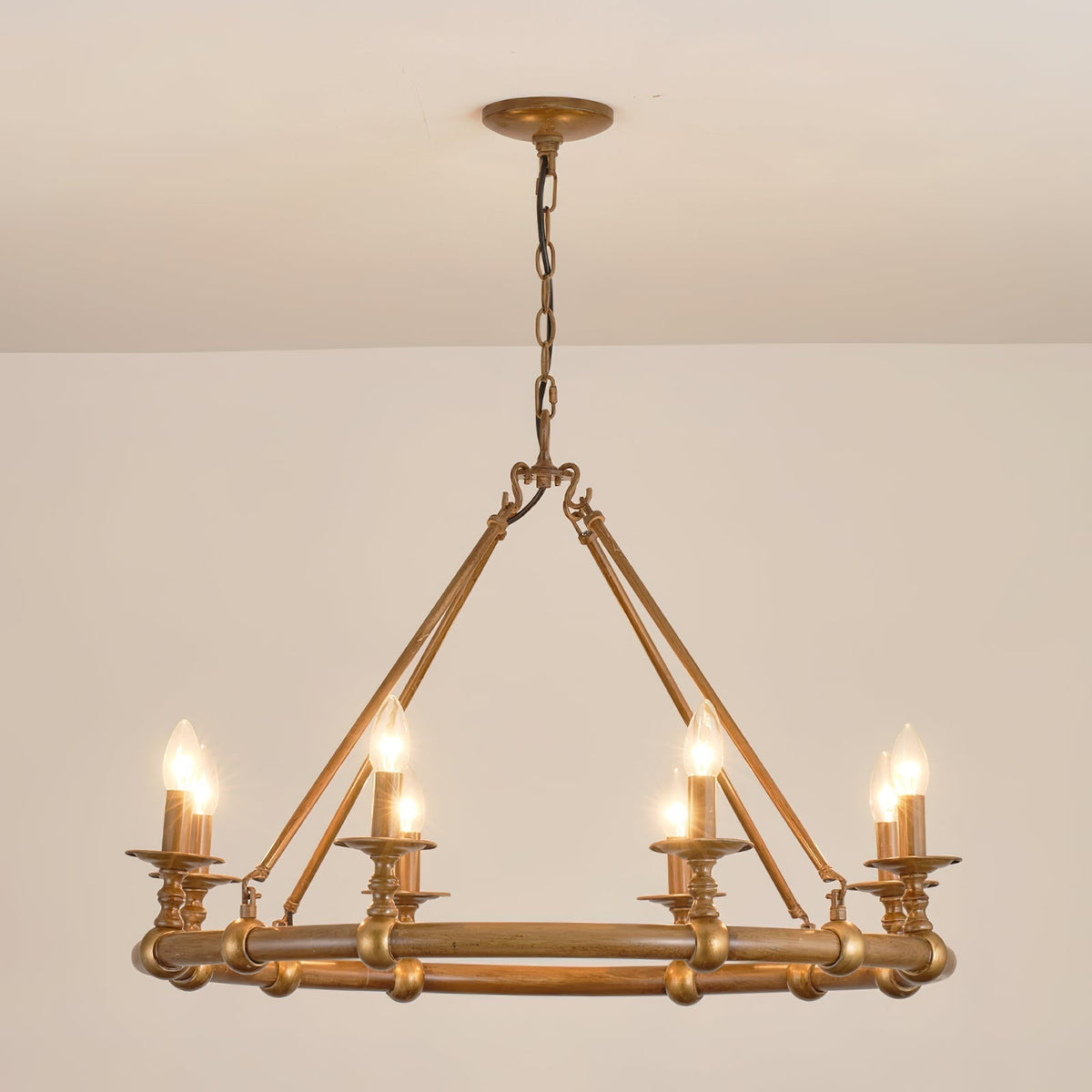 Elaineon candelabru
