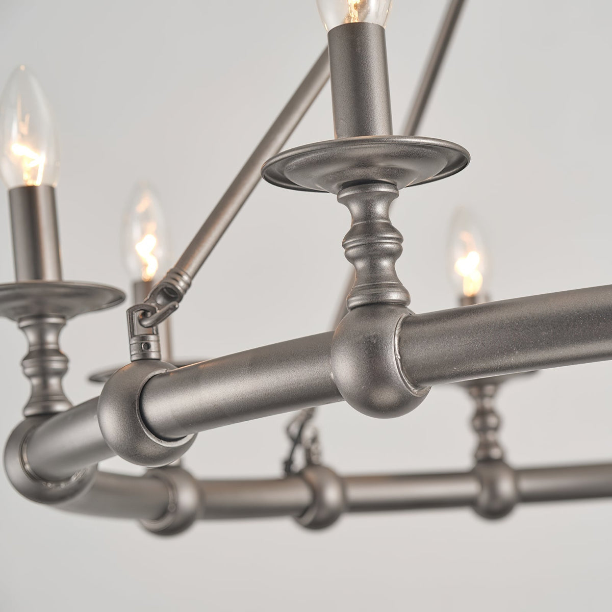 Elaineon candelabru