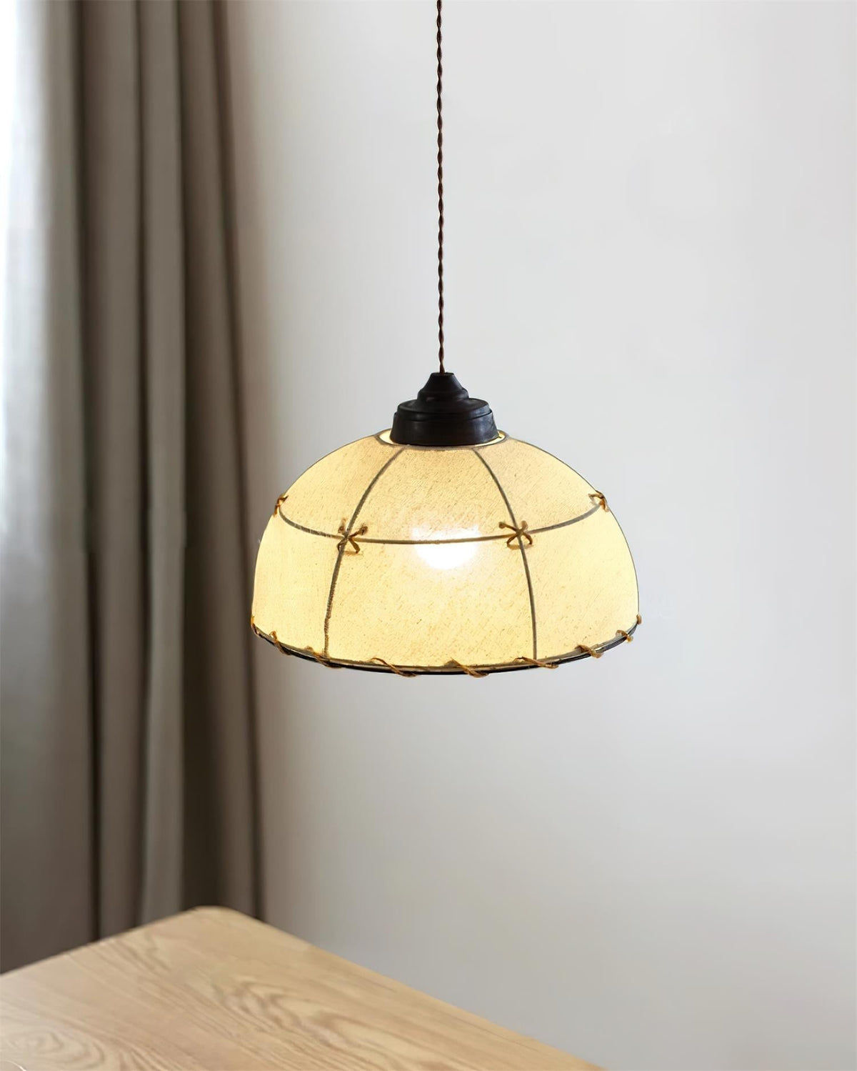 Lampă suspendată cu abajur din țesătură, formă de cupolă, stil vintage minimalist, lumină difuză