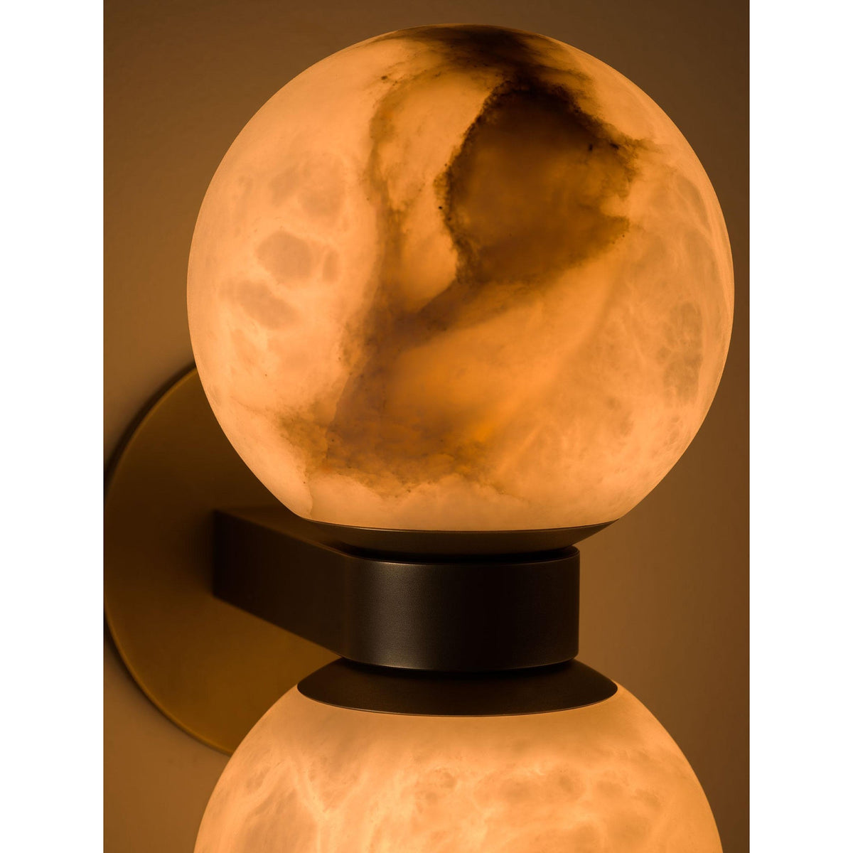 Lush aplică de perete din alabastru, cu glob