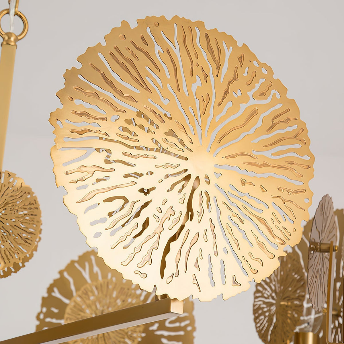 Dandelion candelabru din alamă