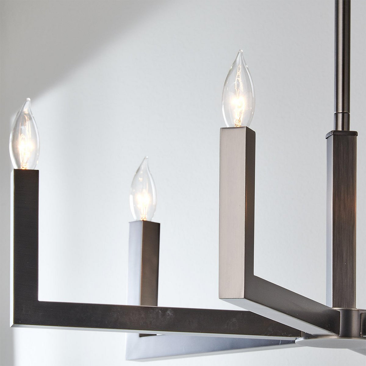 Aureelle candelabru din alamă