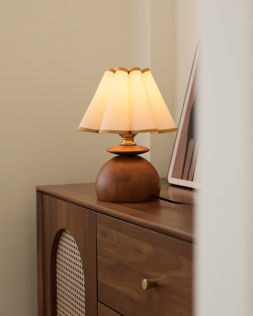 Pudge lampă de masă