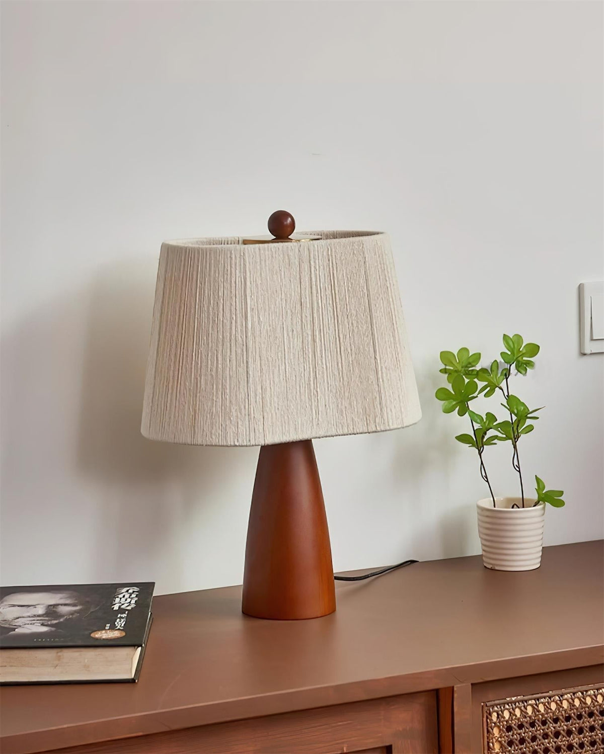 Renoina lampă de masă