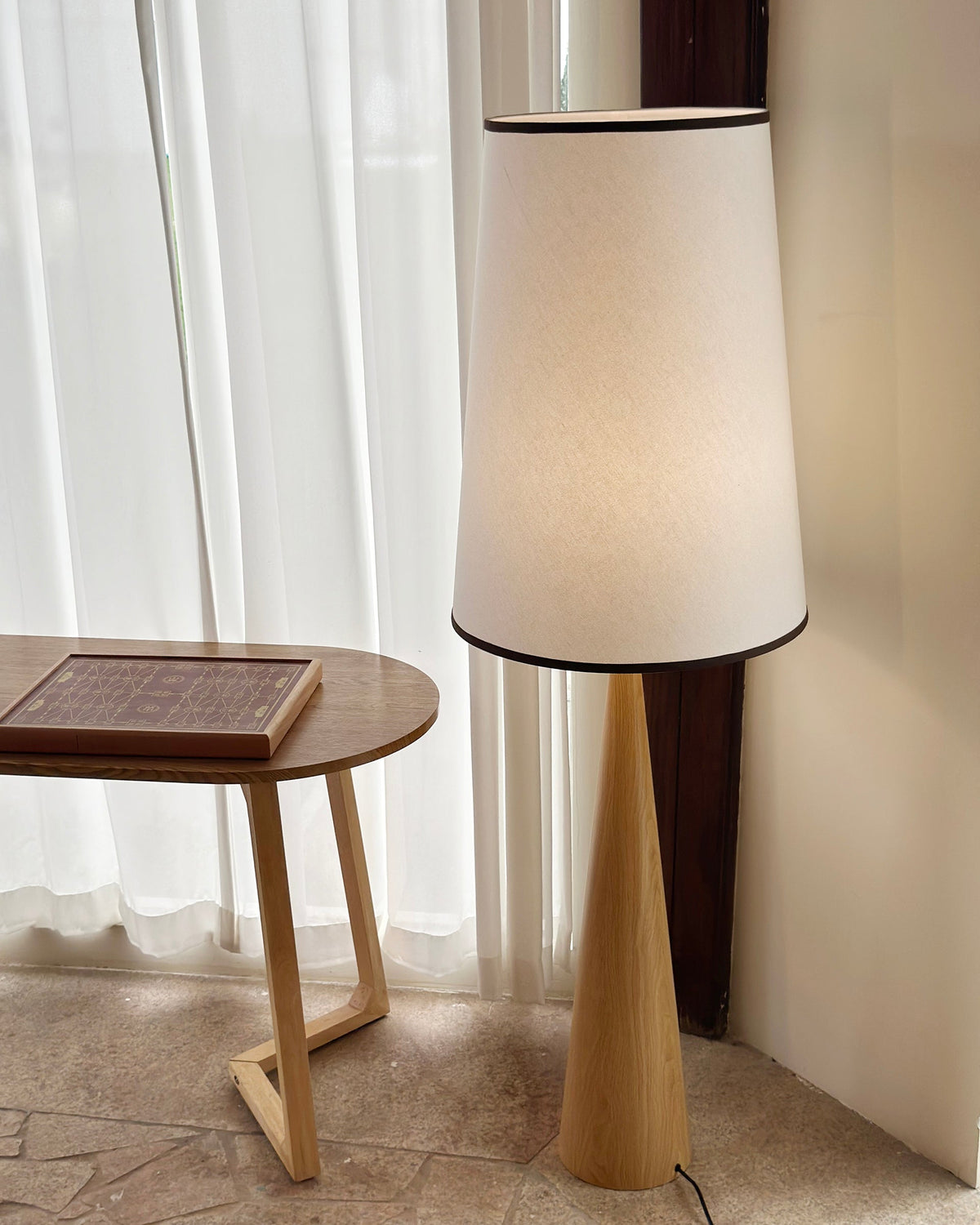 Tage lampadar
