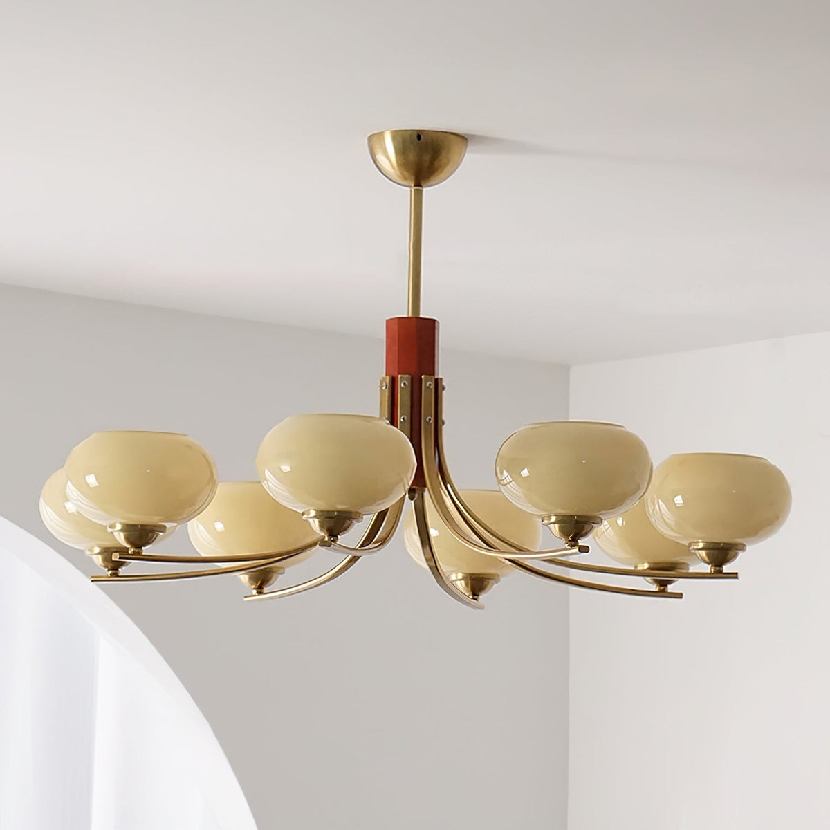 Vira candelabru ambră din sticlă, cu glob, cu 6 surse de lumină