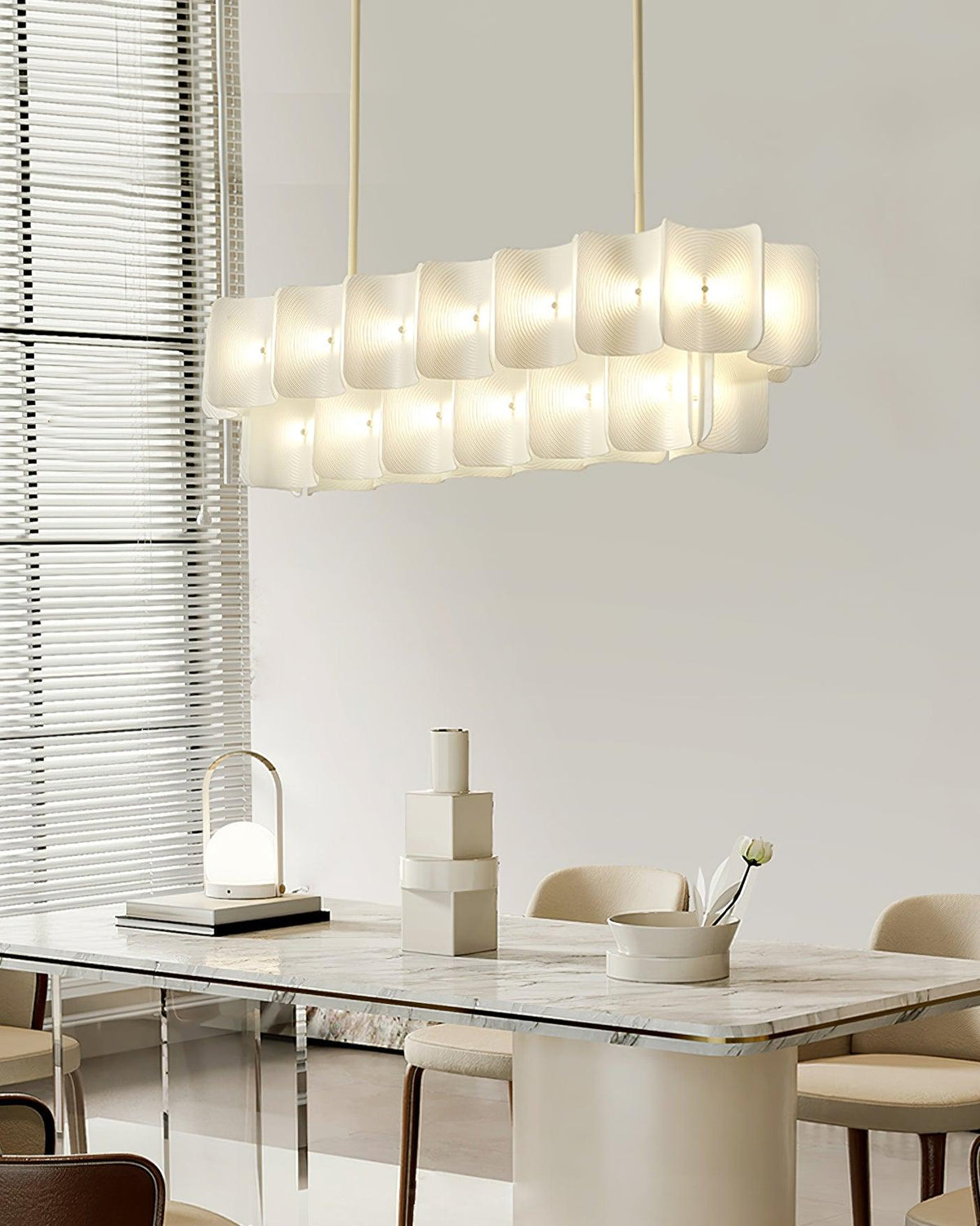 Eirene candelabru
