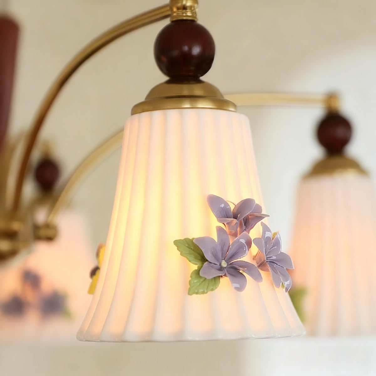 Rivaian candelabru