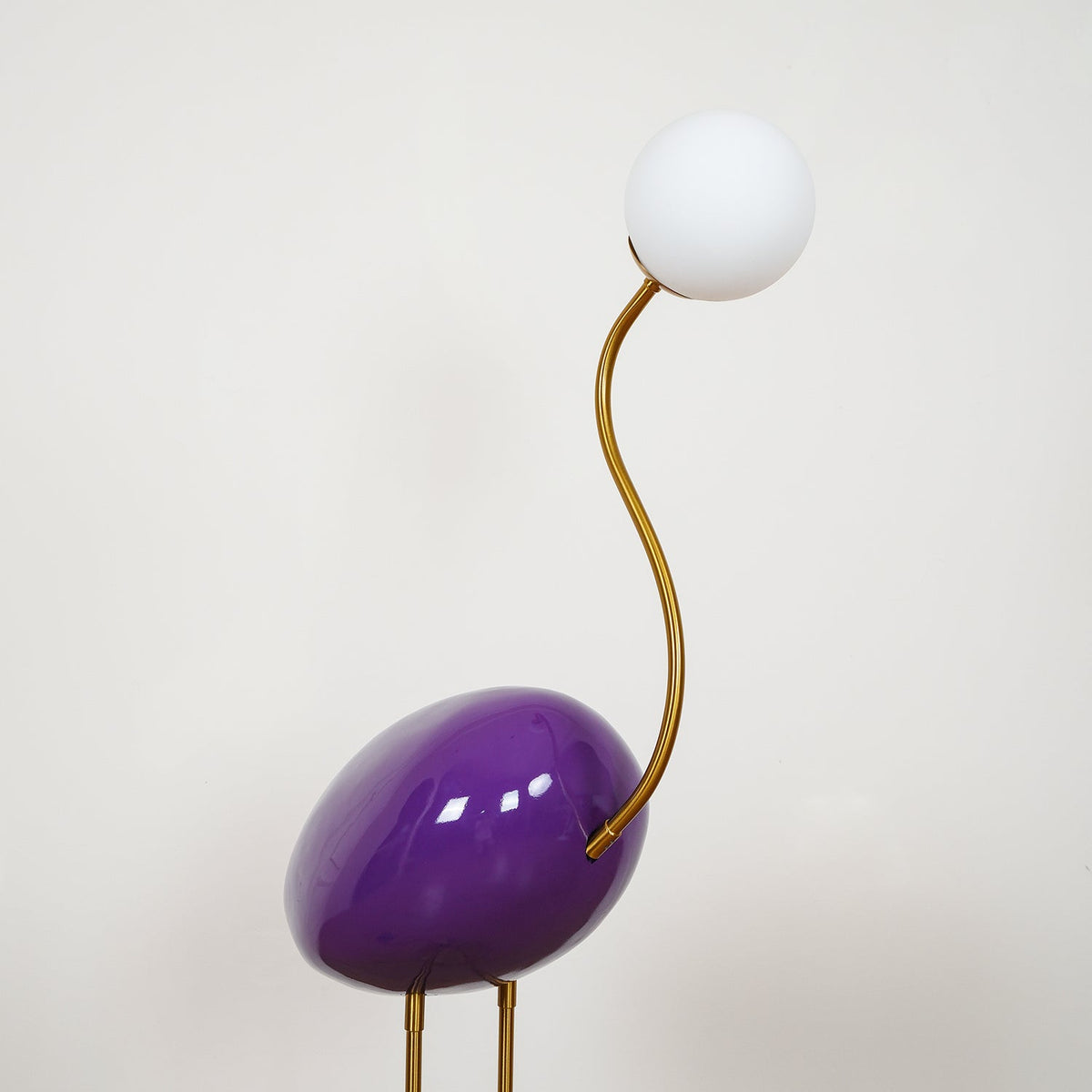 Aveniveria lampadar