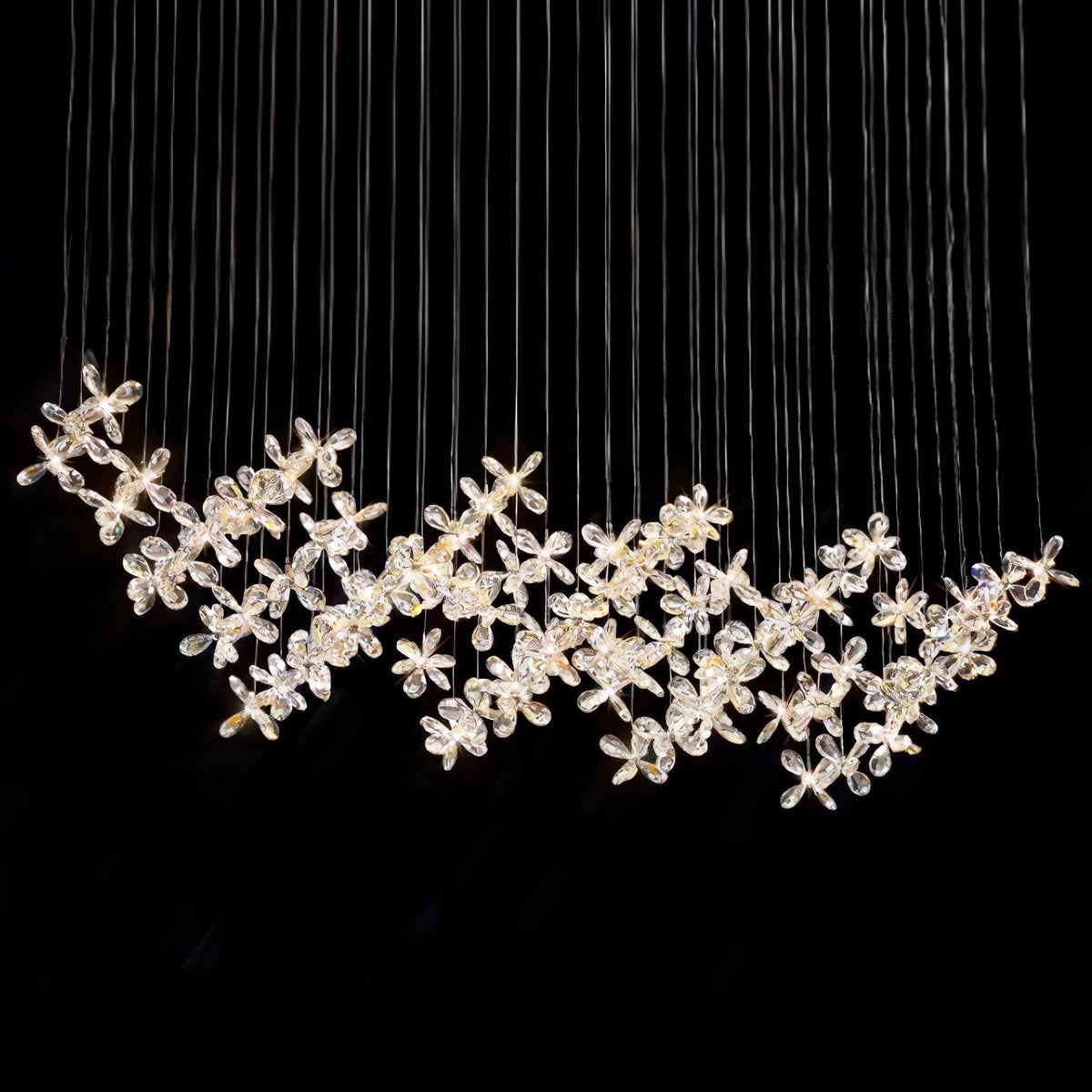 Dune candelabru din cristal, cu fluturi, floral, în grup