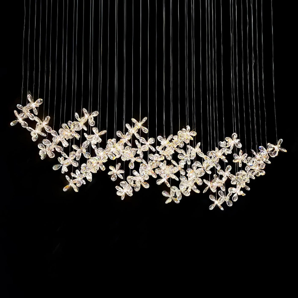 Dune candelabru din cristal, cu fluturi, floral, în grup