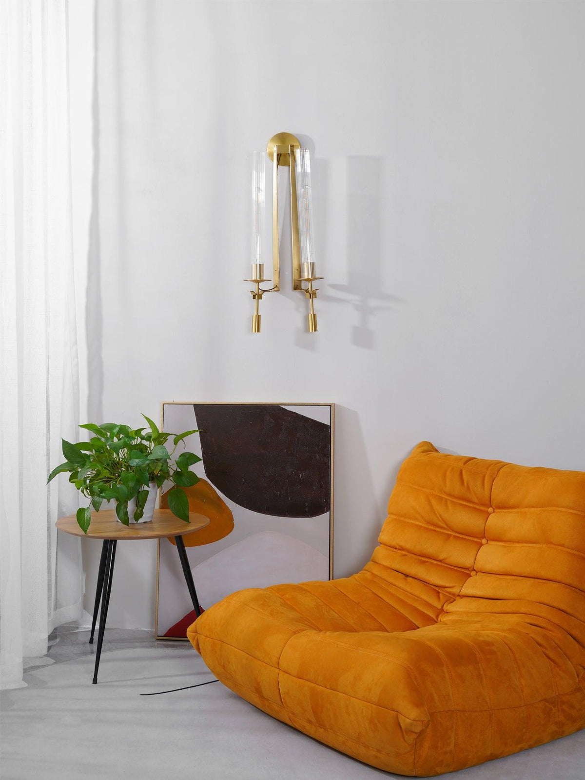 Veloora aplică de perete din alamă și sticlă, minimalistă, striată