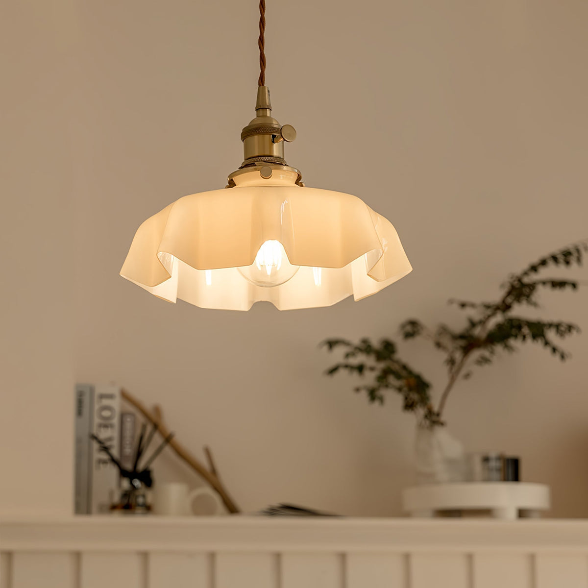 Civen lampă suspendată, rustică, cu margine ondulată