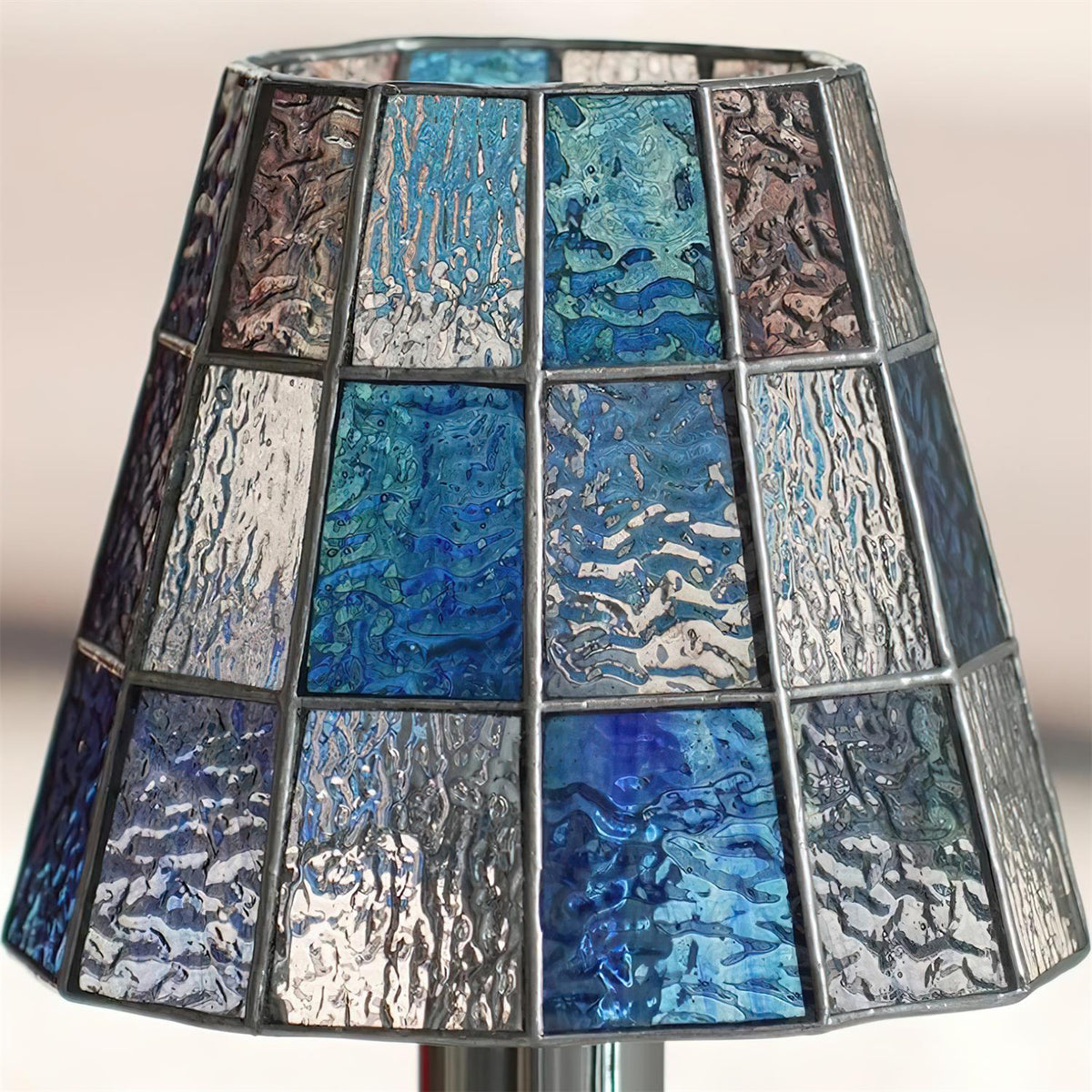 Liorivira lampă de masă